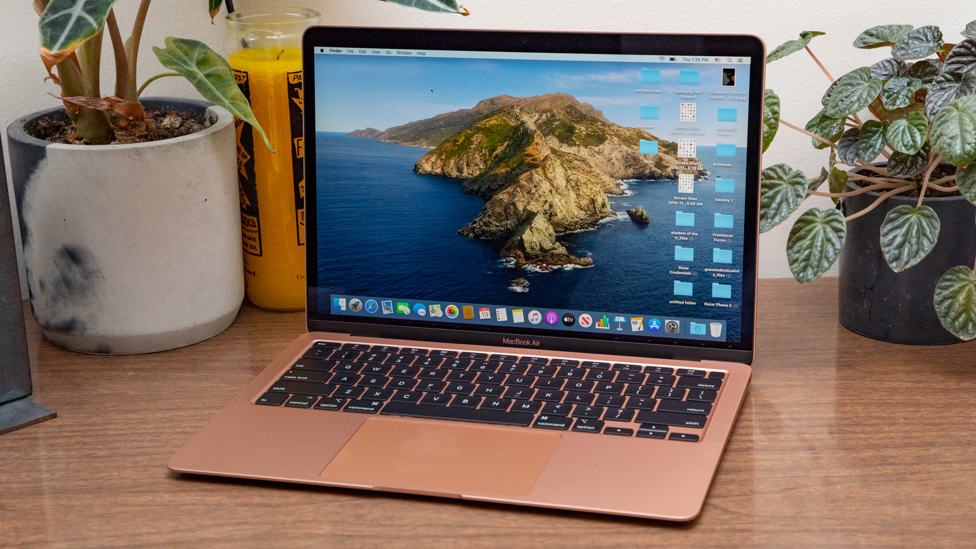 Bliver til champignon Tilhører Six Essential Accessories For Your M1 MacBooks - Tec Owly